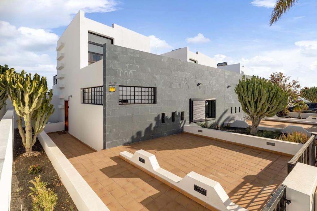 Villa Ramimedi 4 Tias Exterior photo